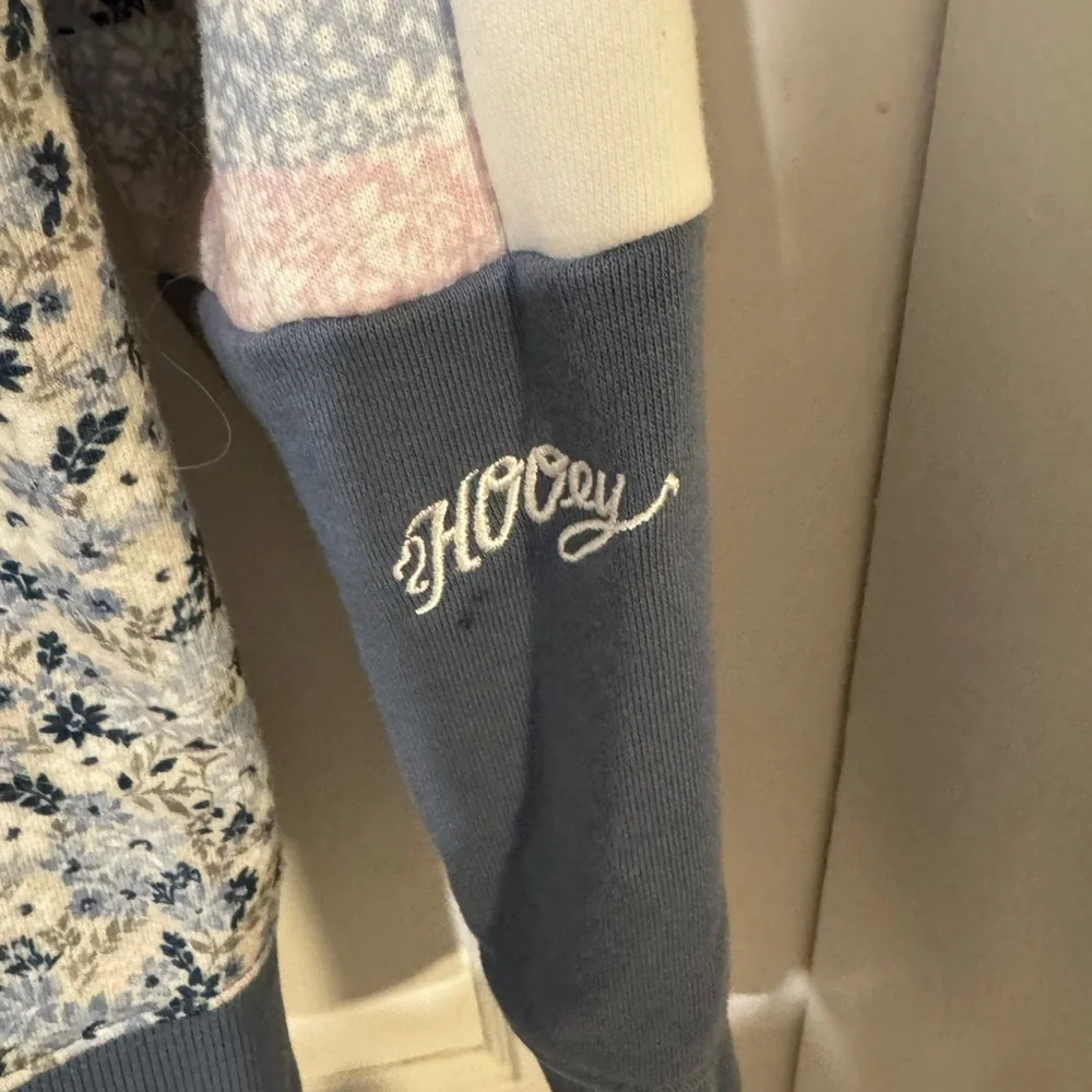 Hooey Women’s Ditzy Floral Hoodie Blue Cream Pullover Kangaroo Pocket M - Picture 8 of 10